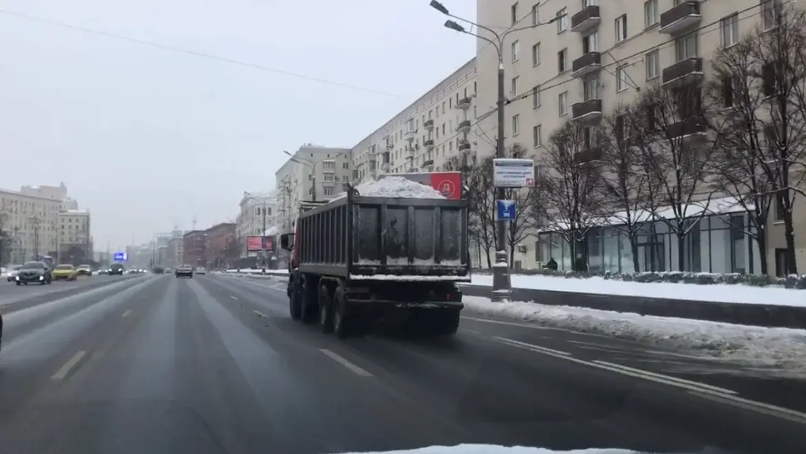 Актуальный вопрос по теме вывоза снега в Москве и МО Image